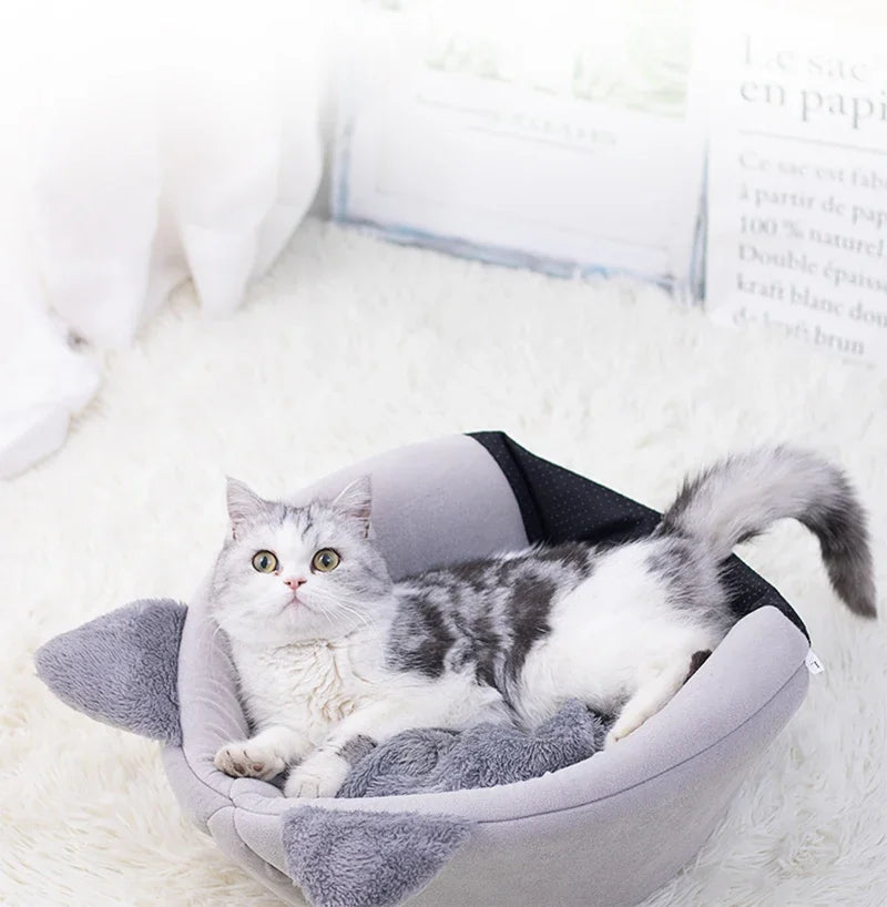 Deep Sleep Comfort In Winter Cat Bed